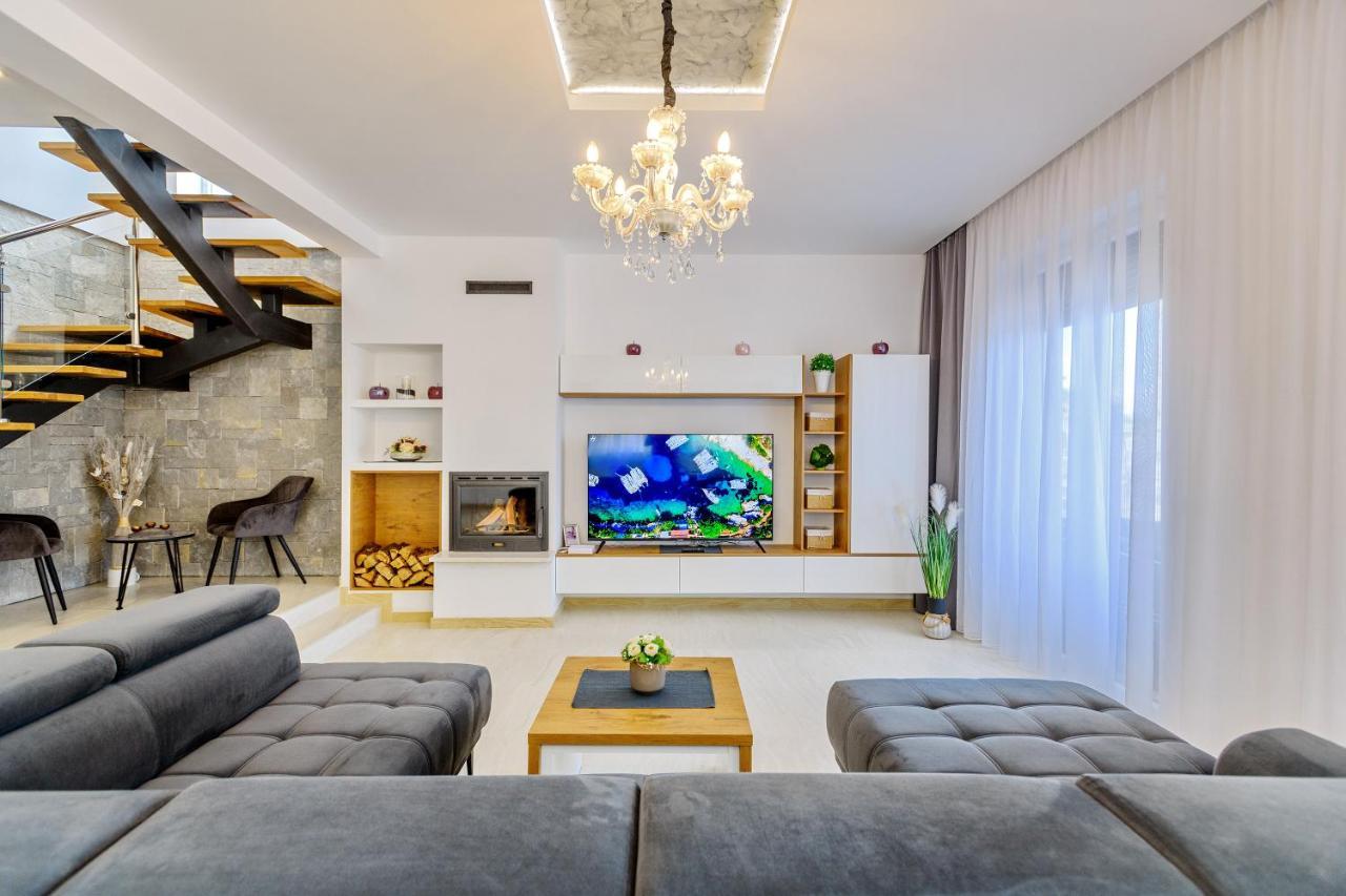 Luxury Stone Villa With Pool - Brisevo Exterior foto